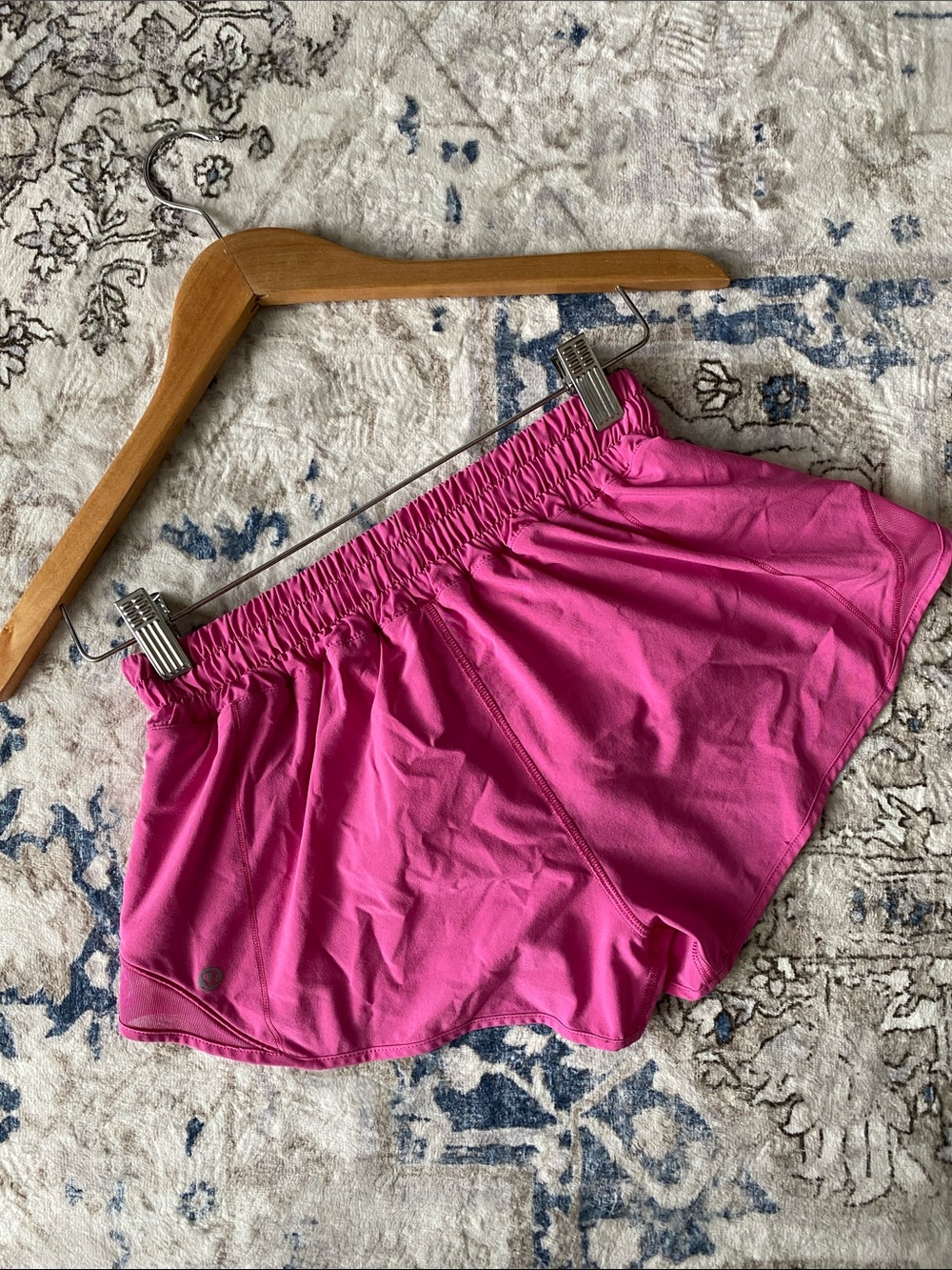 Lululemon Athletica Women’s Pink Hotty Hot Shorts with Elastic Waist